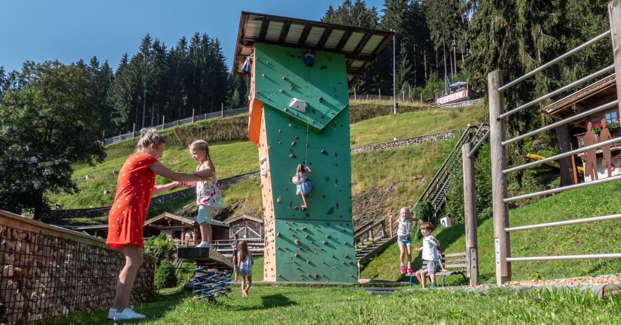 Alpin Family Resort Seetal Kaltenbach Exterior foto