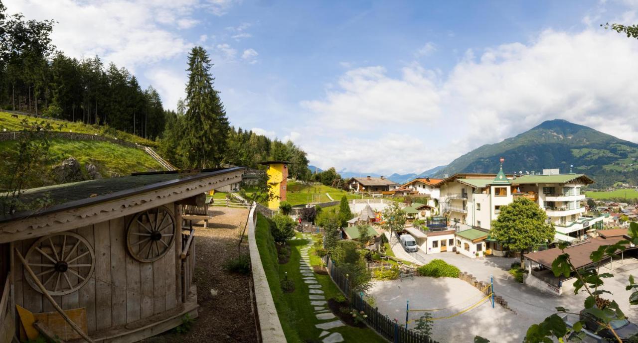 Alpin Family Resort Seetal Kaltenbach Exterior foto
